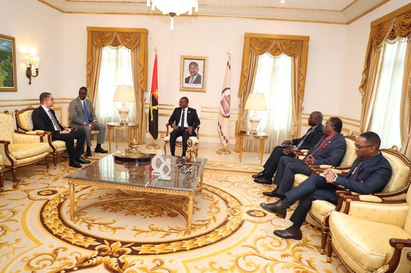 استُقبِلَ، اليوم، السفير منير بوروبة، من طرف معالي رئيس الجمعيّة الوطنيّة لجمهورية أنغولا الشقيقة، السيد أداو فرانسيسكو كوريا دي ألمايدا.