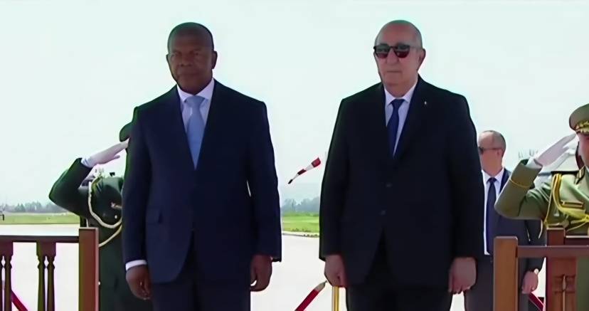 O Presidente da República, Sr. Abdelmadjid Tebboune, recebe na Argélia o seu homólogo angolano, o Sr. João Lourenço, que realiza uma visita de Estado à Argélia